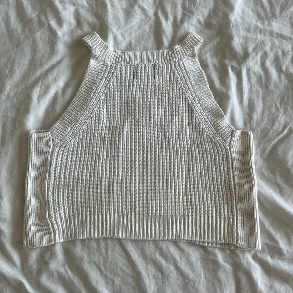 Knitted cropped tank top vest - Picture 4 of 6